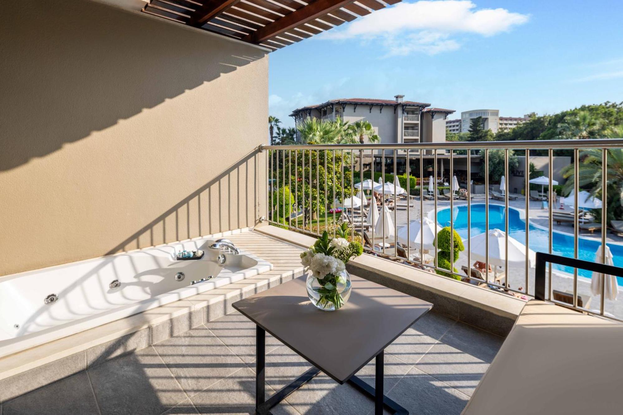 Barut Hemera Side Eksteriør billede
